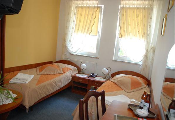 Hotel Restauracja Kaukaska Jadwiga Choroszy Wolsztyn Rom bilde