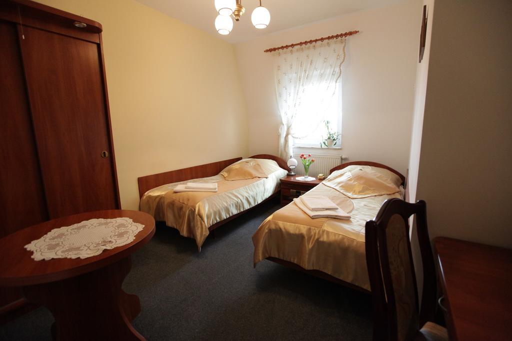 Hotel Restauracja Kaukaska Jadwiga Choroszy Wolsztyn Rom bilde