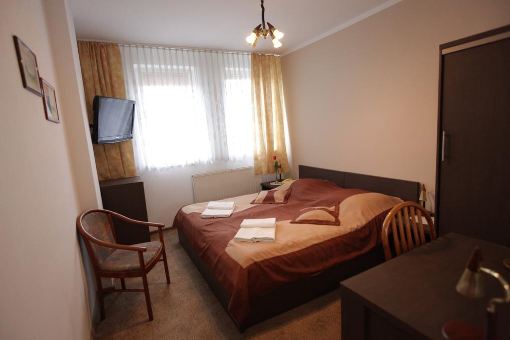 Hotel Restauracja Kaukaska Jadwiga Choroszy Wolsztyn Rom bilde